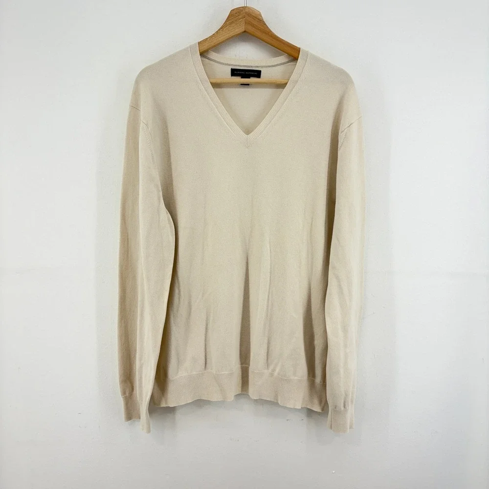 Banana Republic Silk Blend V-Neck Sweater Cream Off White Mens L Preppy Layering
